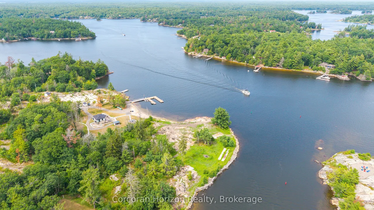 16 ISLAND 810/ROYAL ISLAND — photo 11