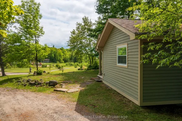 1052 RAT BAY Road — photo 2