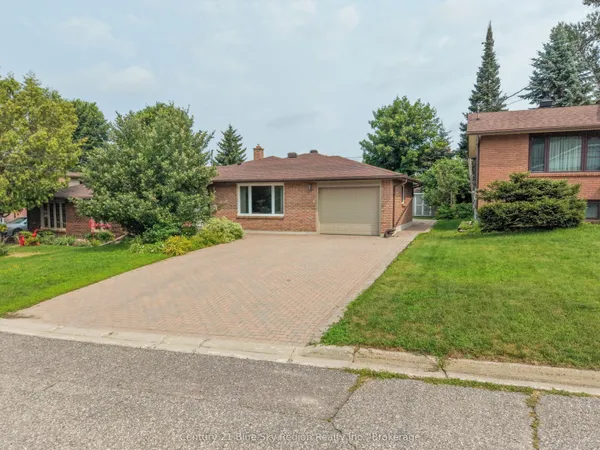 113 Sable Crescent — photo 2
