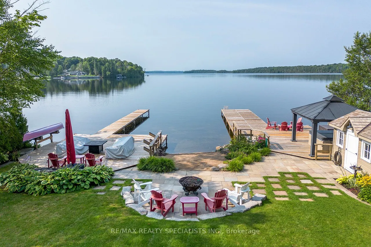 127 Driftwood Village Road — photo 2