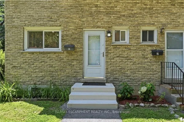 1420 Garth Street — photo 2