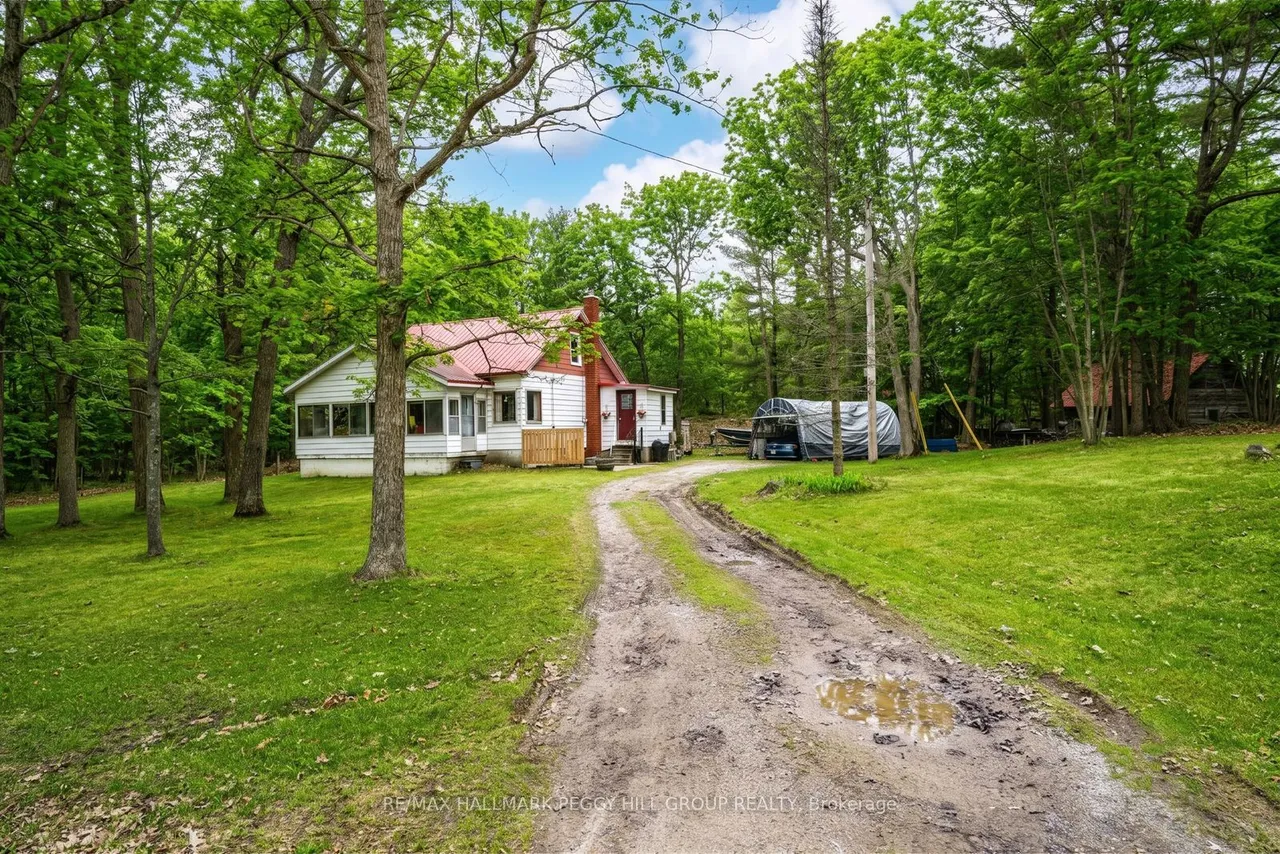 1301 Honey Harbour Road — photo 3