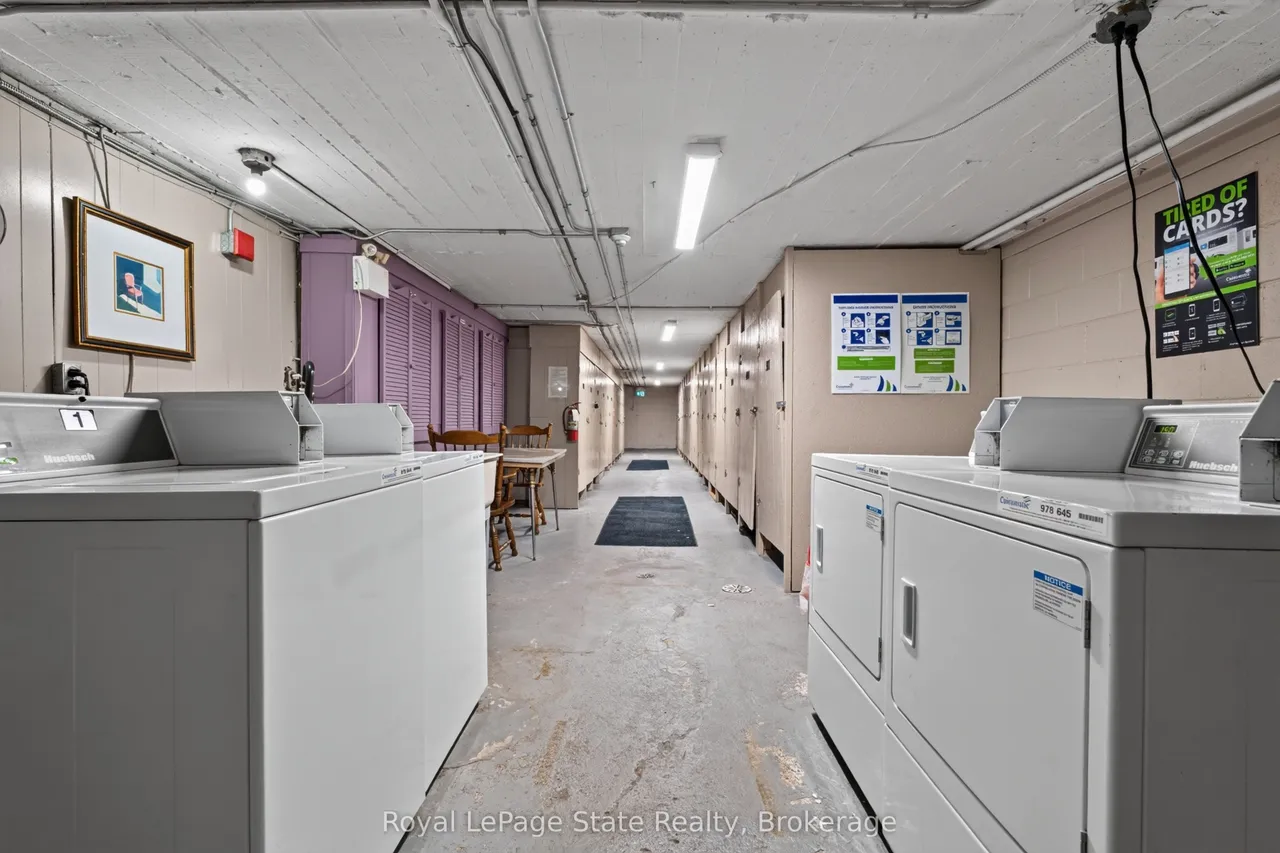 60 Robinson Street — photo 43