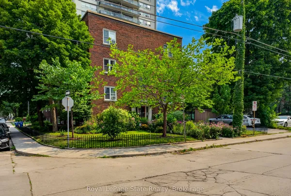 60 Robinson Street — photo 2