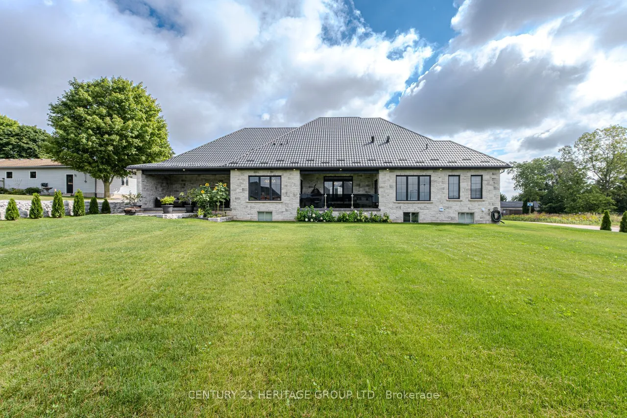 18 Bannister Street — photo 49