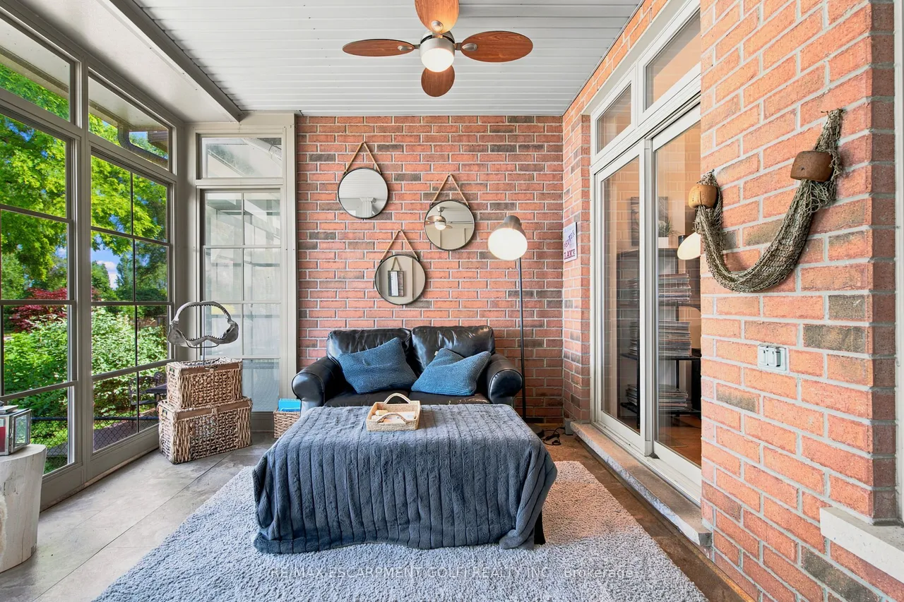 1069 Beach Boulevard — photo 3