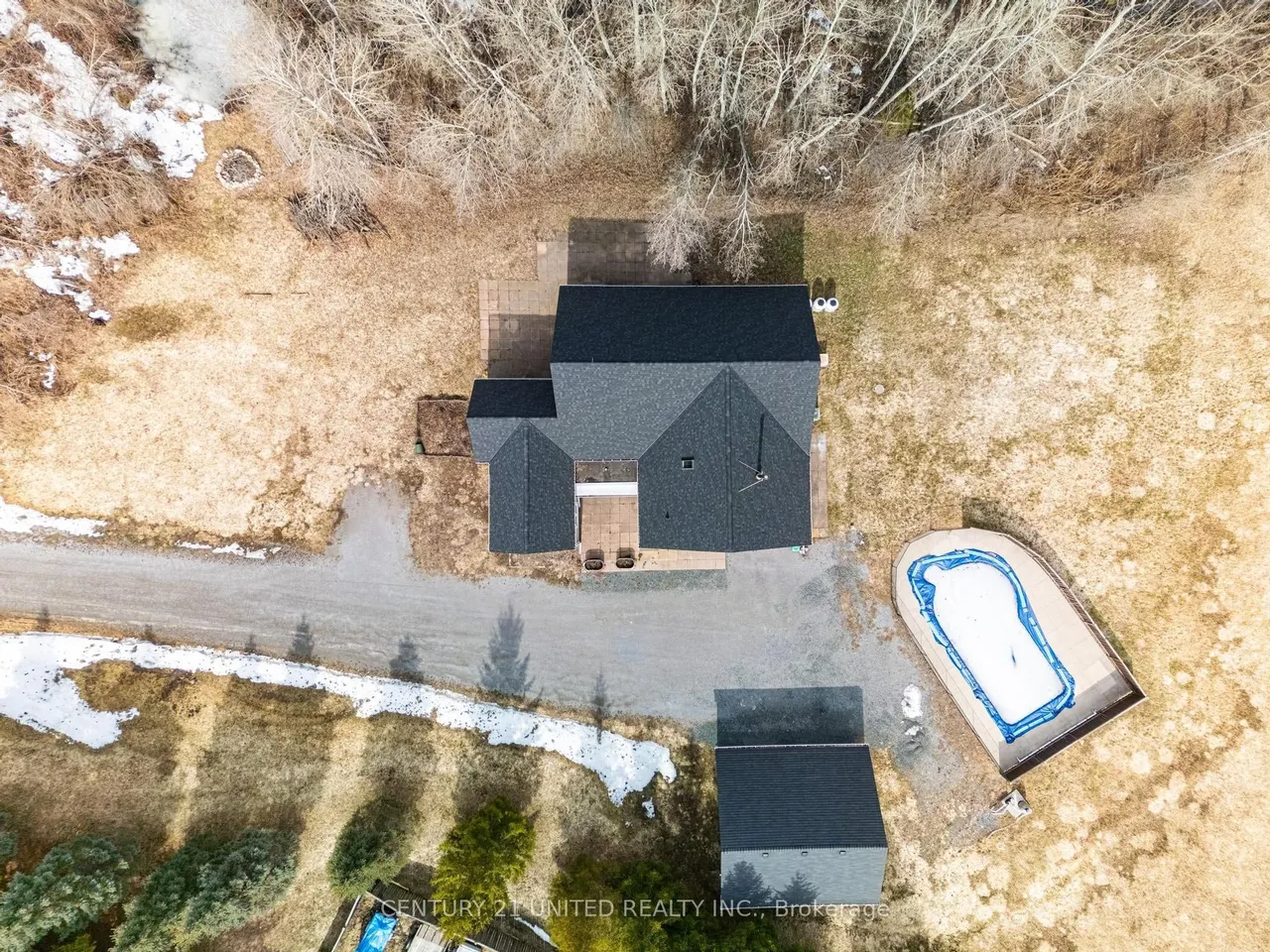 590 Maniece Avenue — photo 46