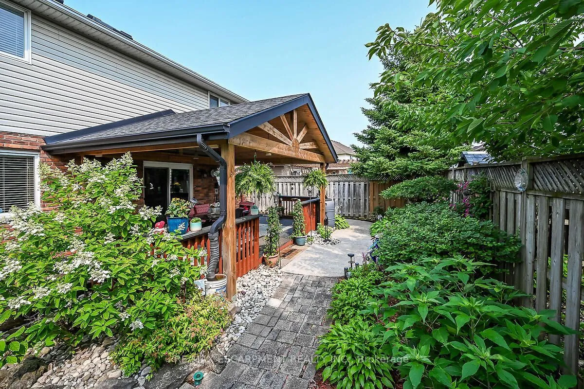 25 Eric Burke Court — photo 49