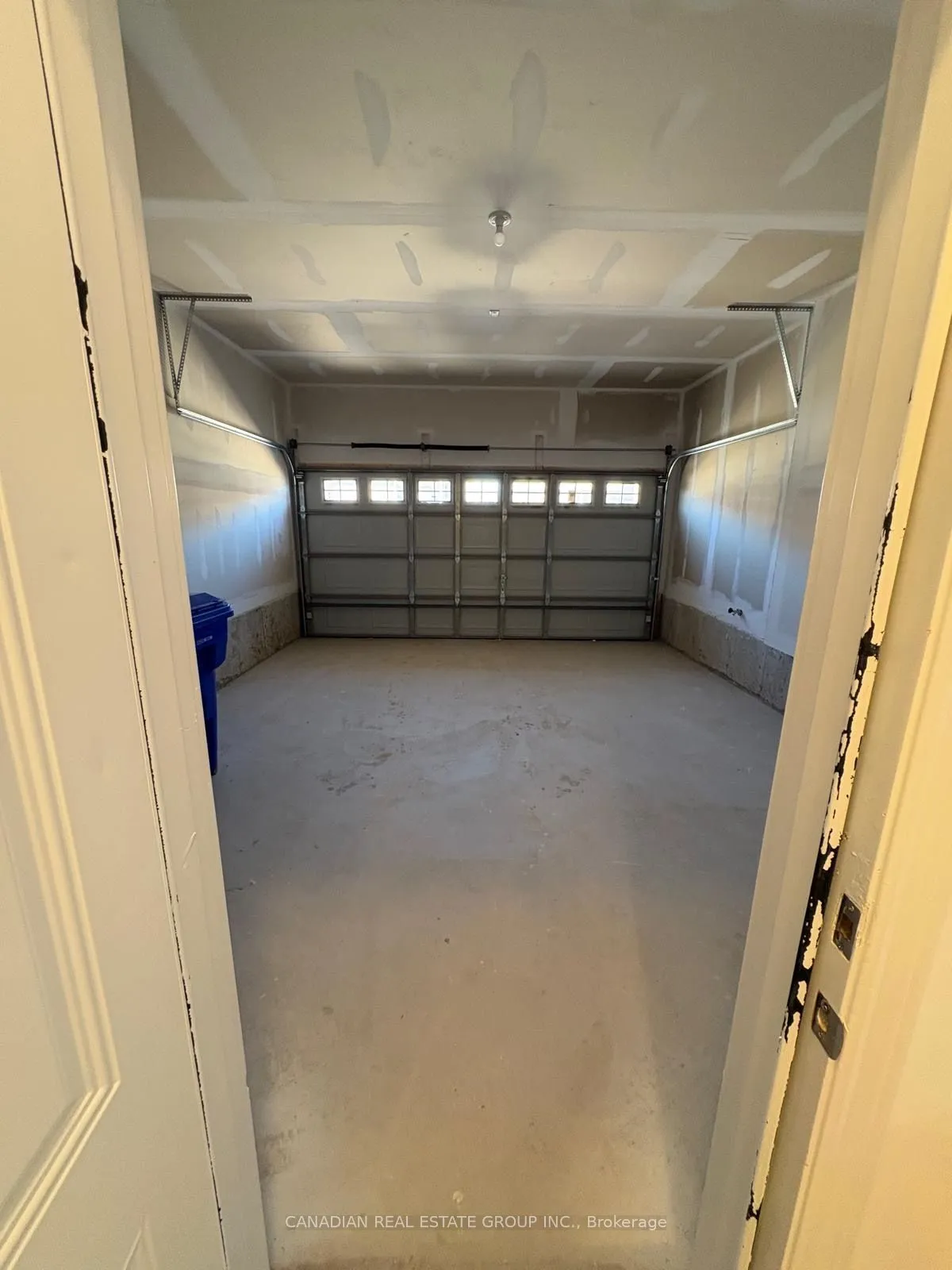 391 Russell Street — photo 24