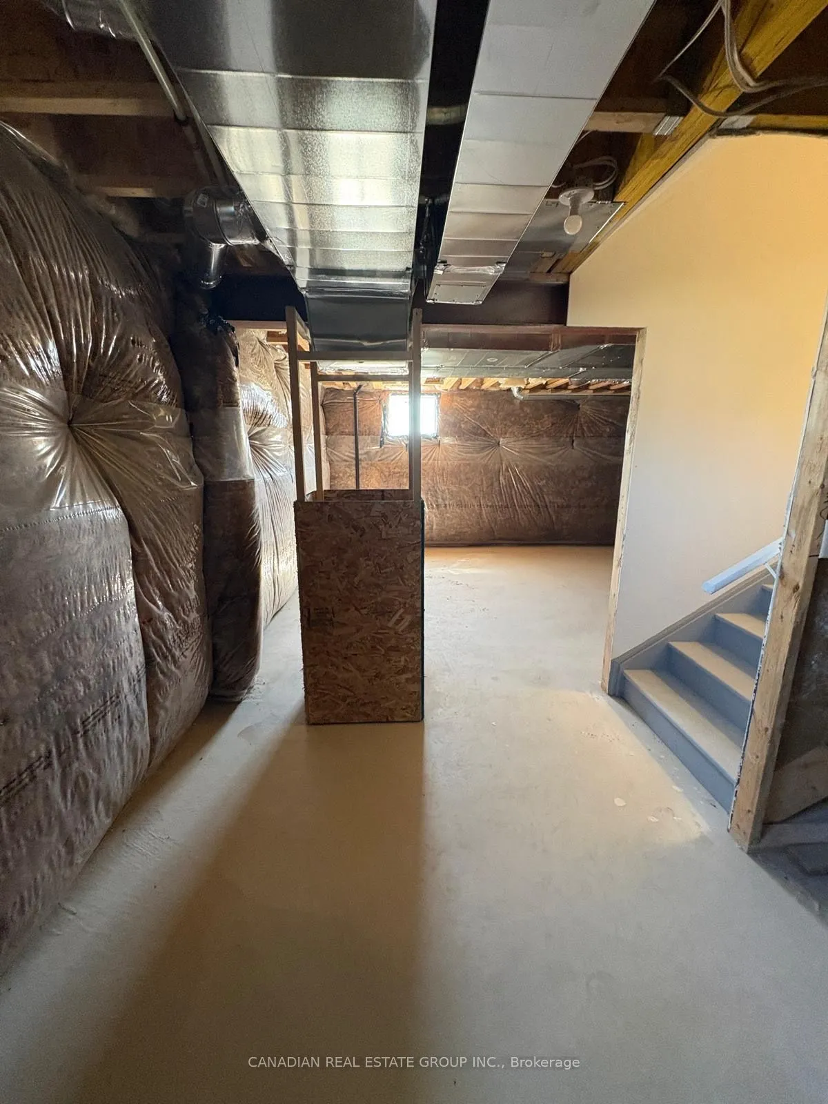 391 Russell Street — photo 23