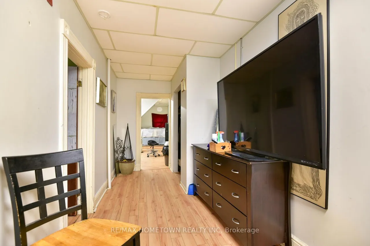 64 King Street E — photo 46