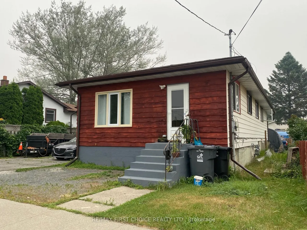 218 Powley Street — photo 3