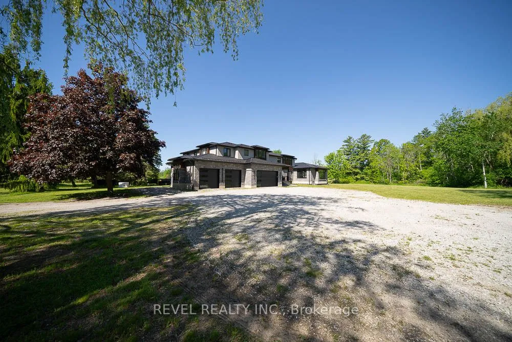 1679 Highway 6 — photo 3