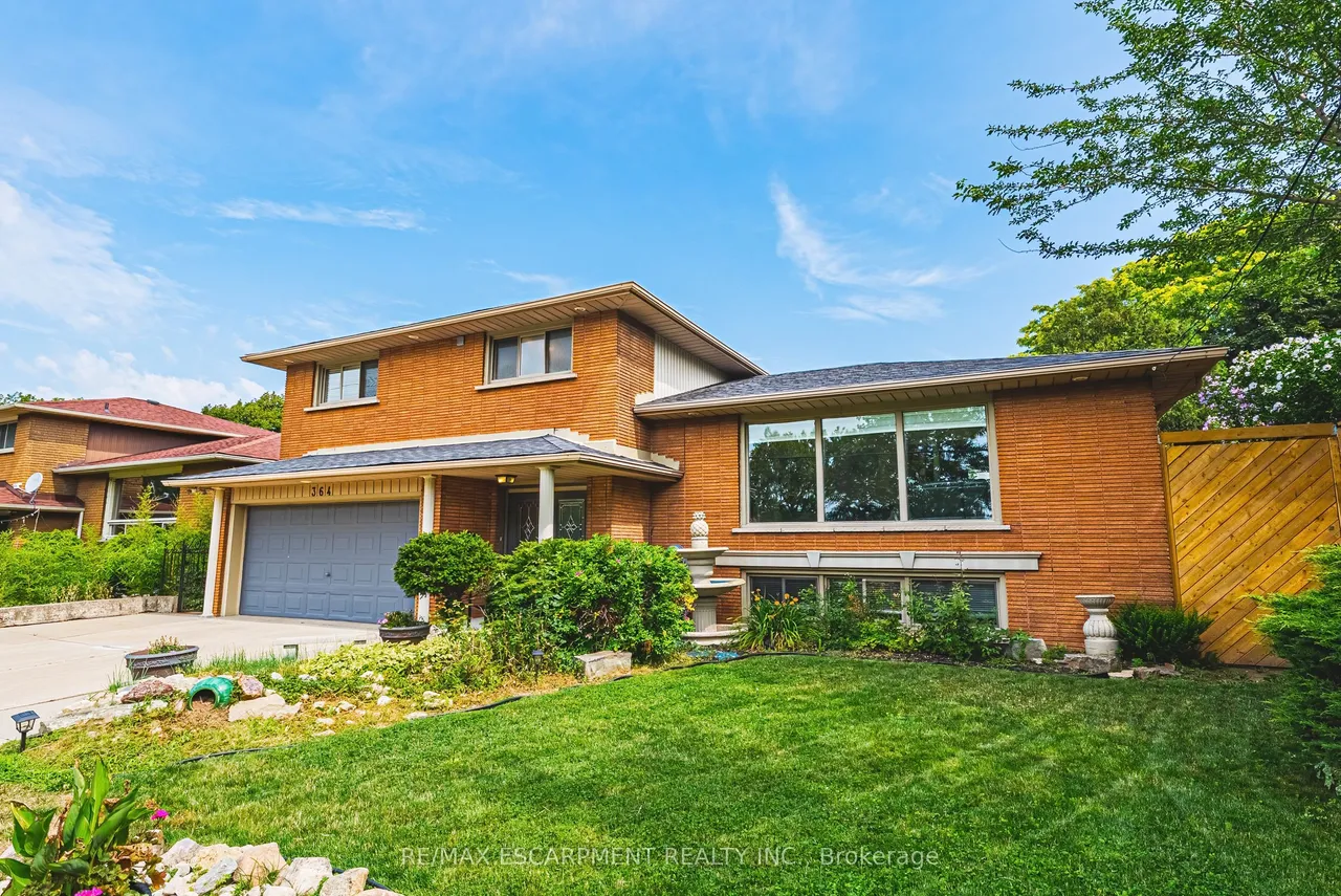 364 FENNELL Avenue W — photo 3