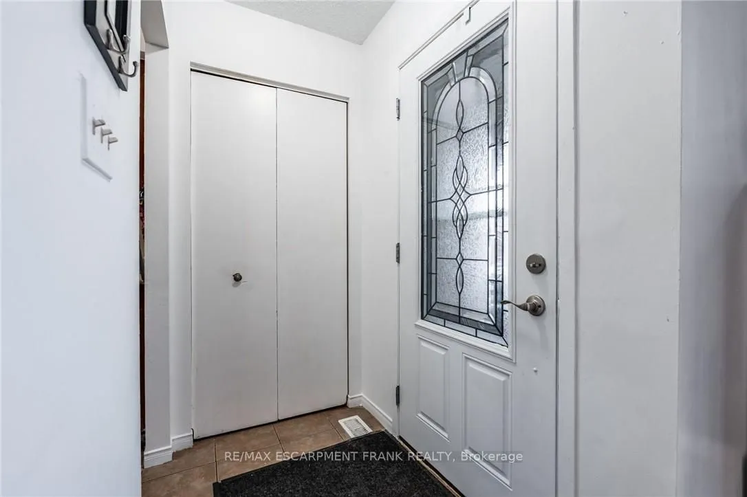 97 Guildwood Drive — photo 3