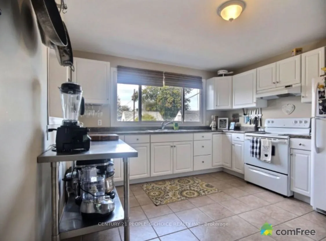 3784 Sinnicks Avenue — photo 3