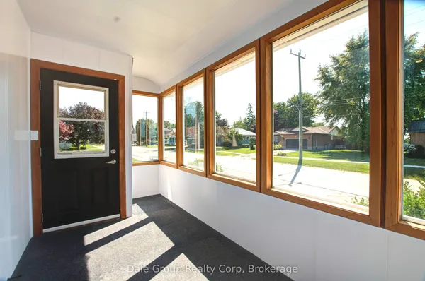 293 Albert Street — photo 2