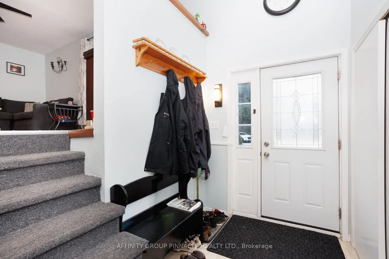 7 Hawk Street — photo 3