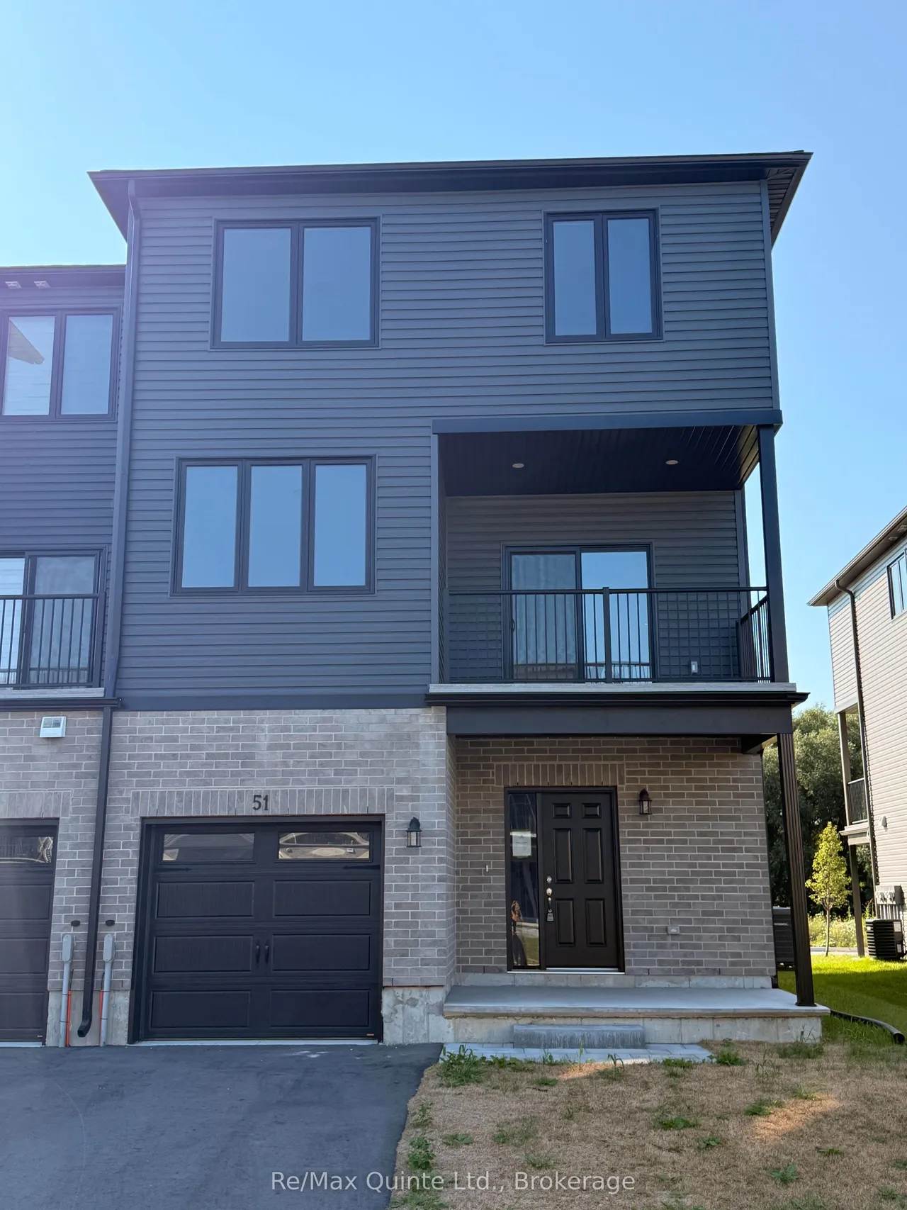 51 Evans Street — photo 28