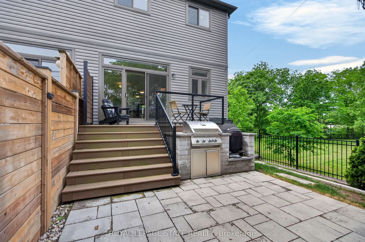 206 Canada Street — photo 44