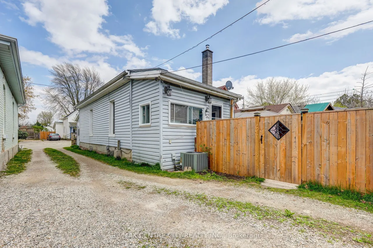 88 Flora Street — photo 35