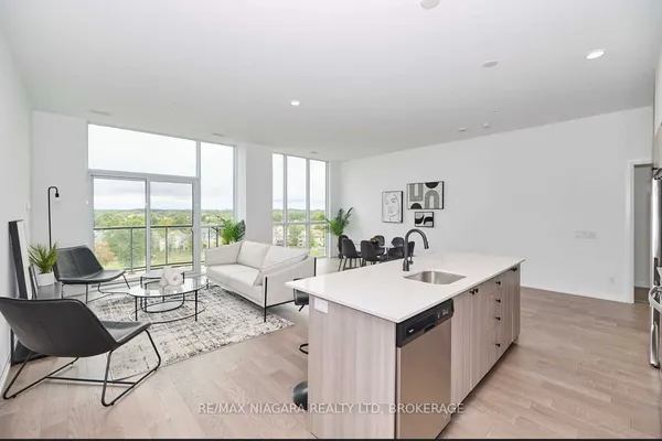 7711 Green Vista Gate