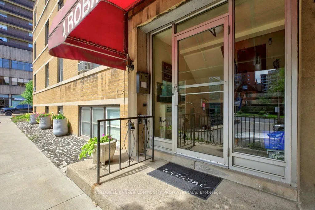 4 Robinson Street, Unit 10 — photo 3