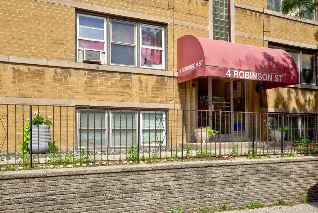 4 Robinson Street, Unit 10 — photo 2