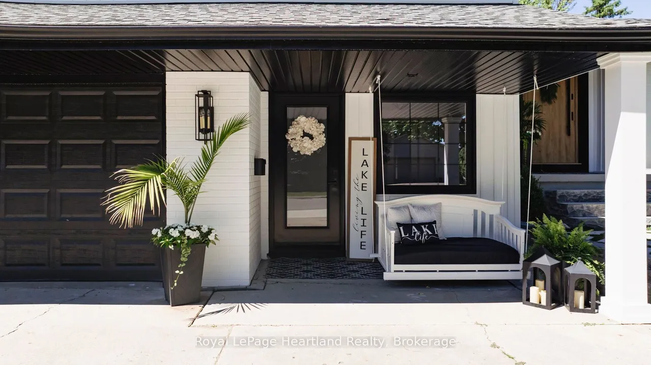 238 Bennett Street W — photo 3