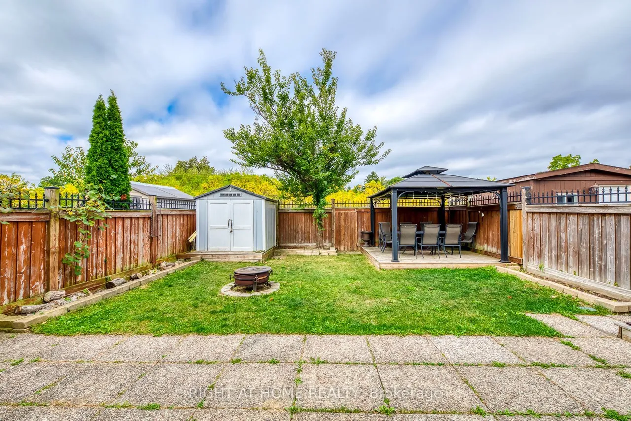 38 Assisi Street — photo 41