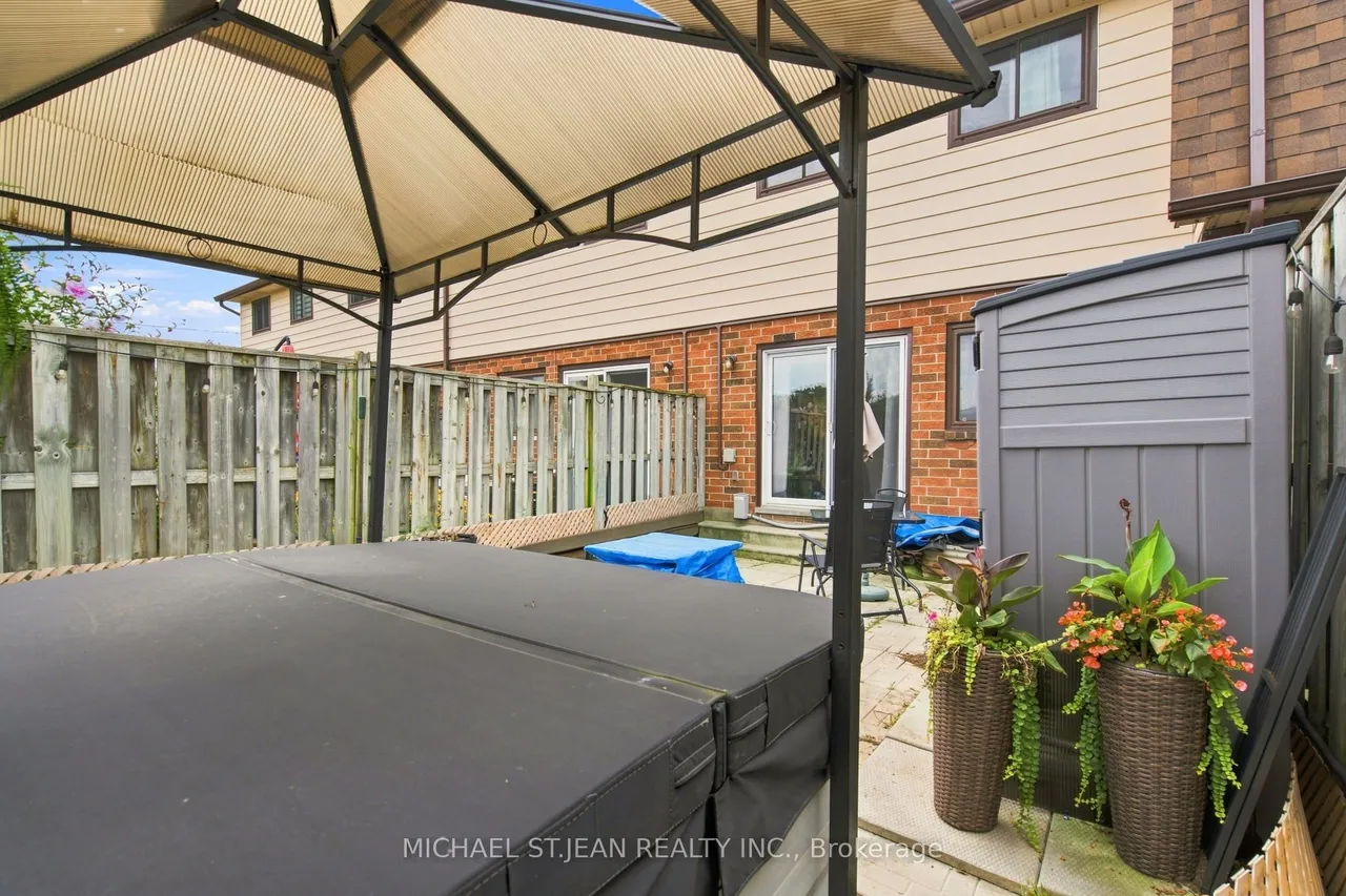 20 Glenvale Drive — photo 28