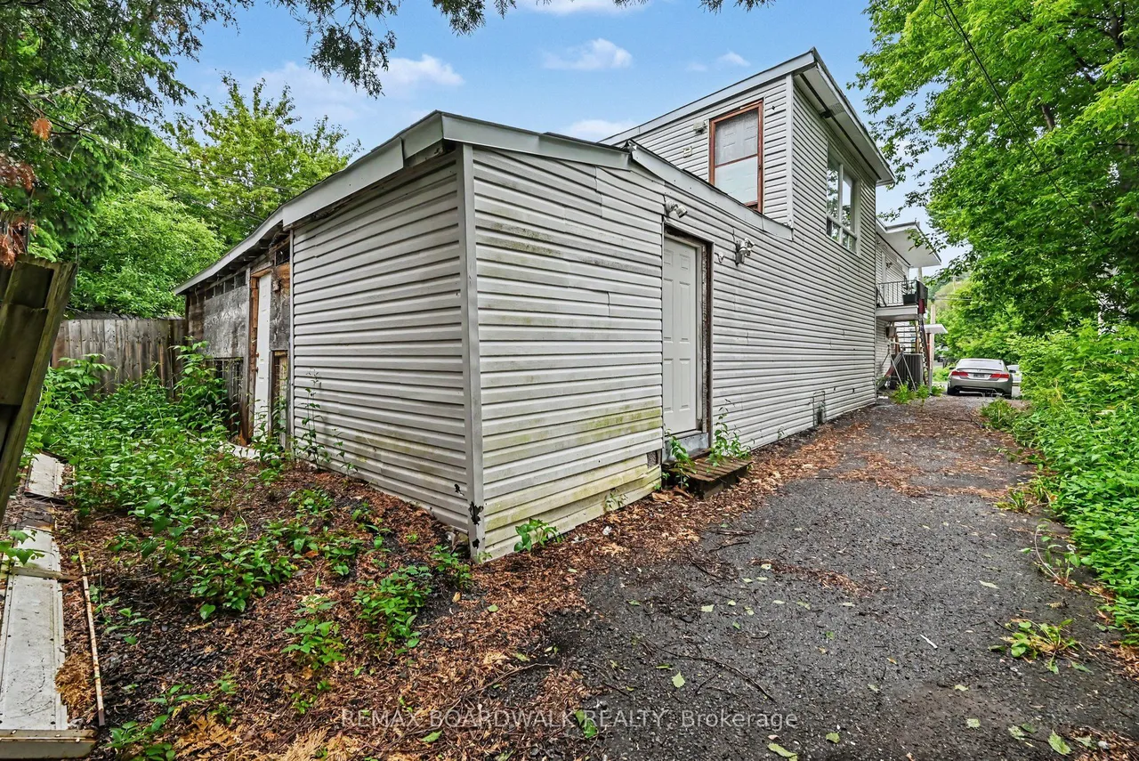 46 Jolliet Avenue — photo 24