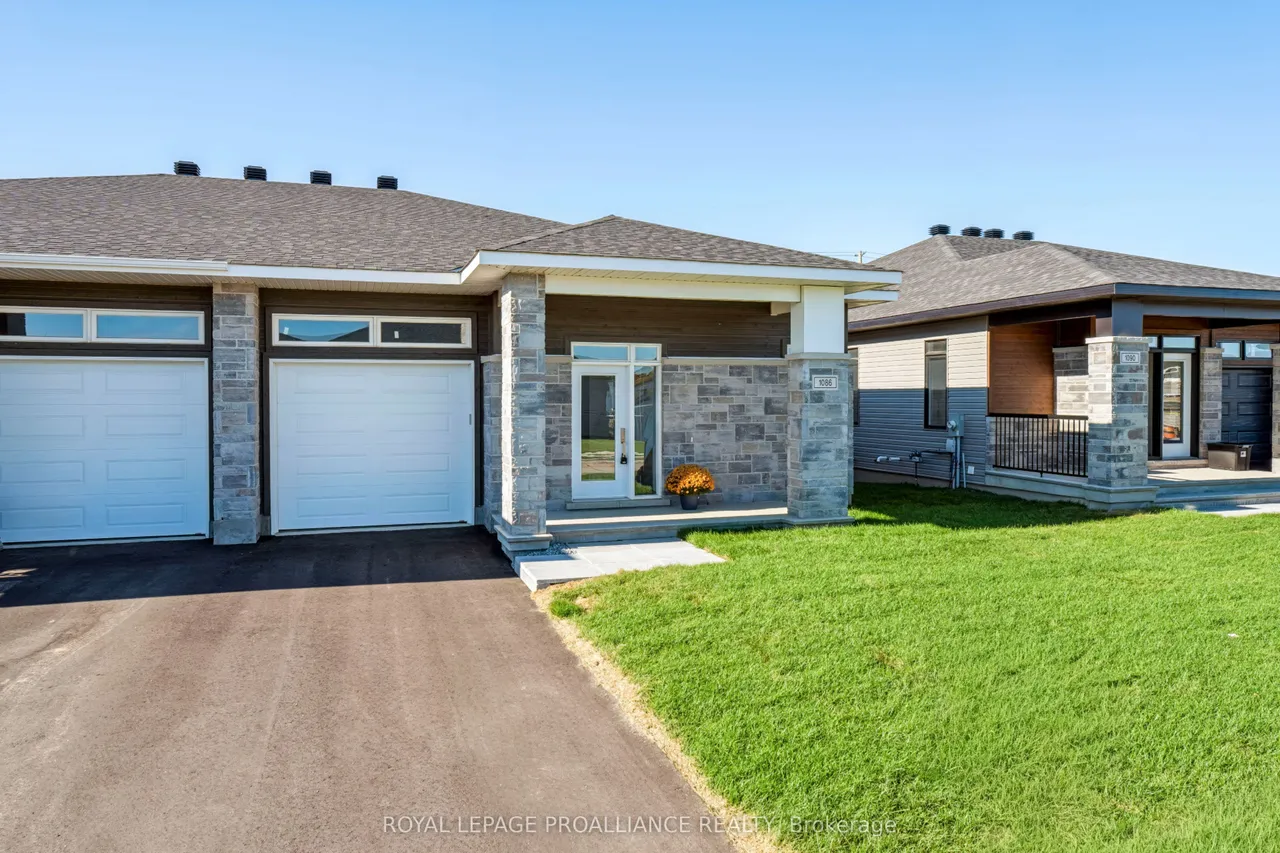 1086 Moore Street — photo 3