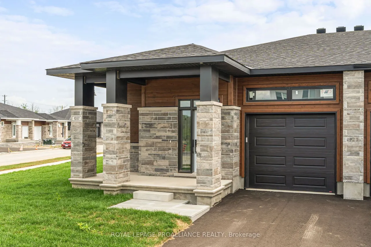 1057 Moore Street — photo 3