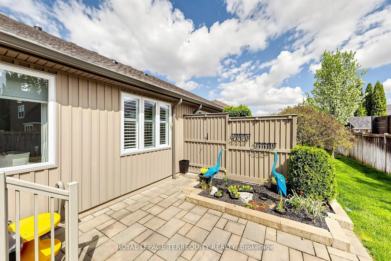 29 Rose Glen Crescent — photo 43