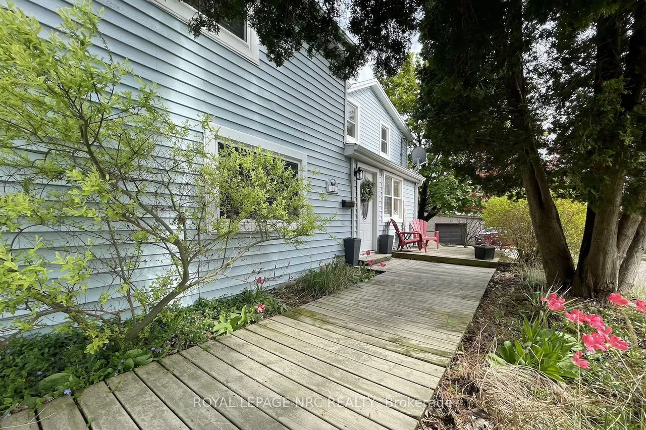 1 John Avenue — photo 36