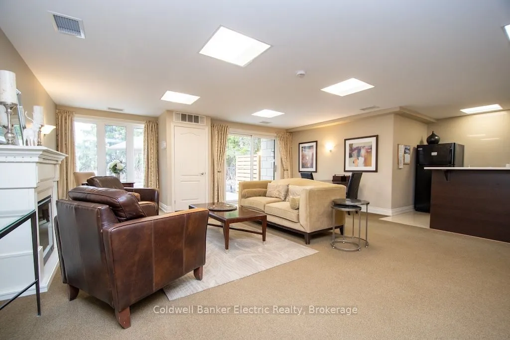 869 Clonsilla Avenue — photo 27