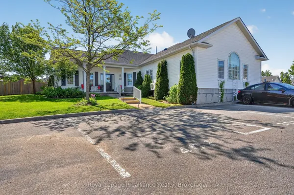 325 Densmore Road — photo 2