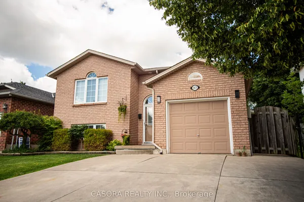 57 Ossington Drive — photo 2