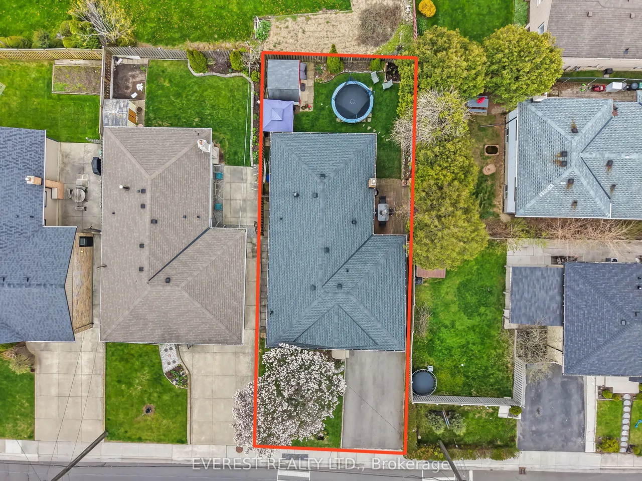 27 Lavina Crescent — photo 3
