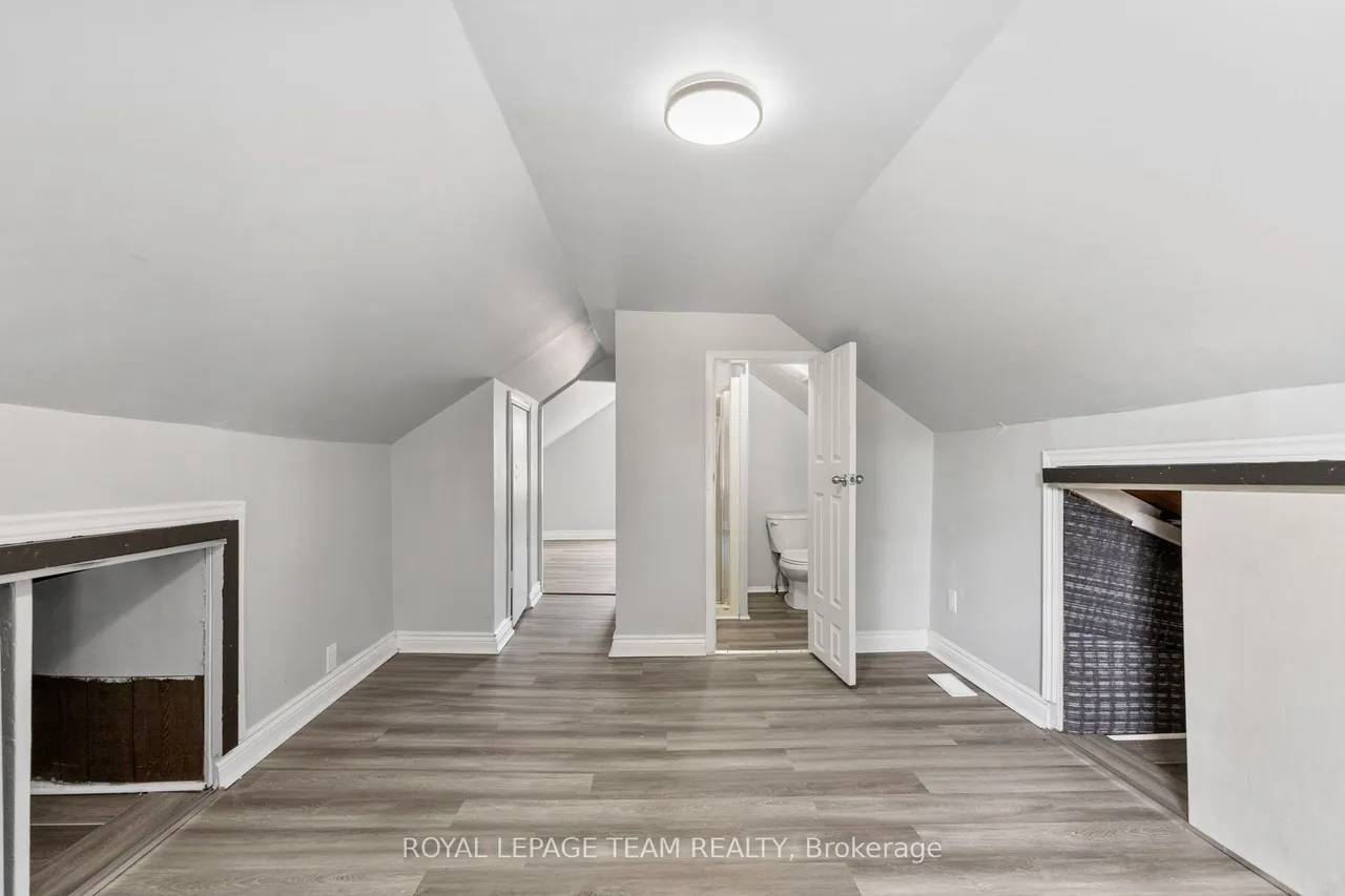 105 Jolliet Avenue — photo 29