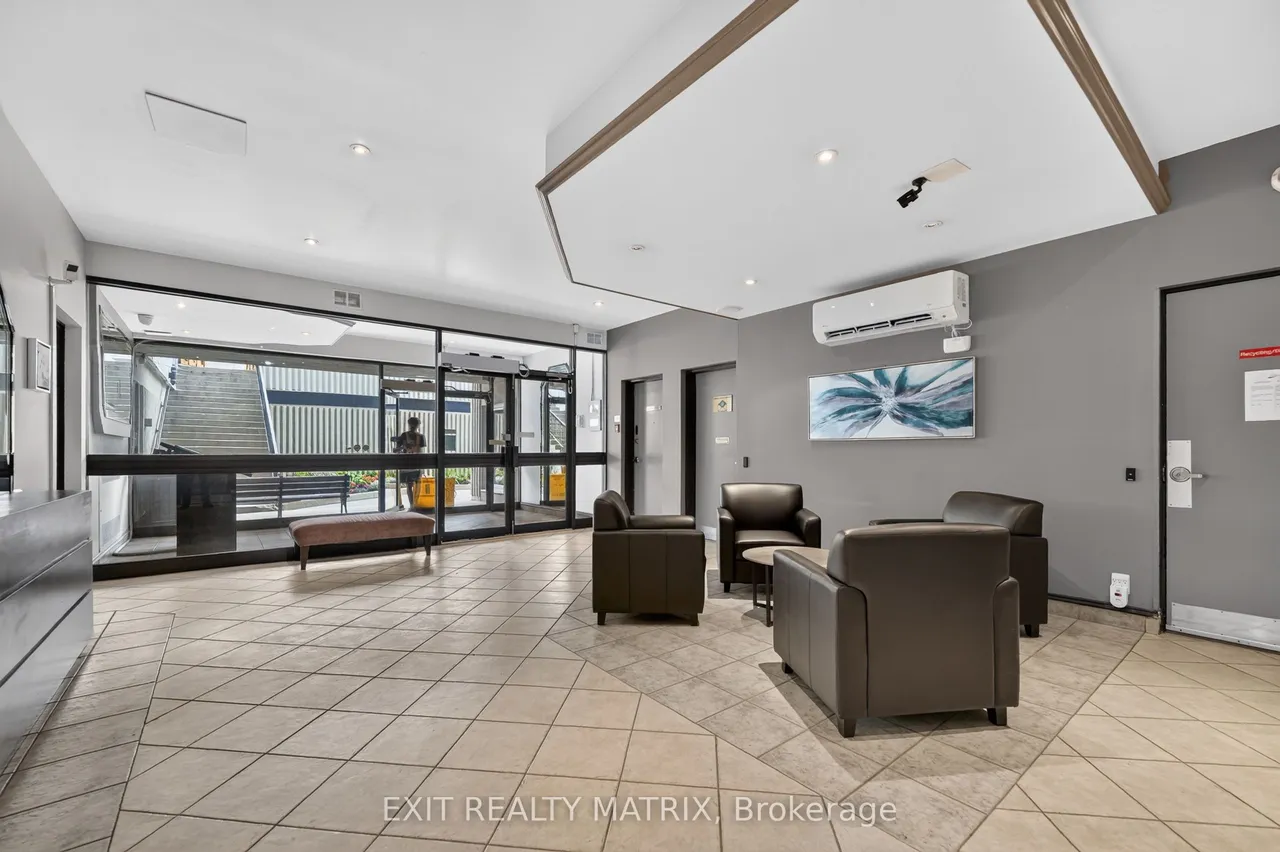 158 B McArthur Avenue — photo 3