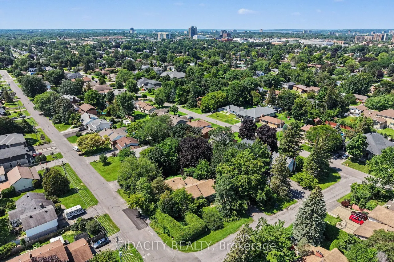 6 Malcolm Place — photo 15