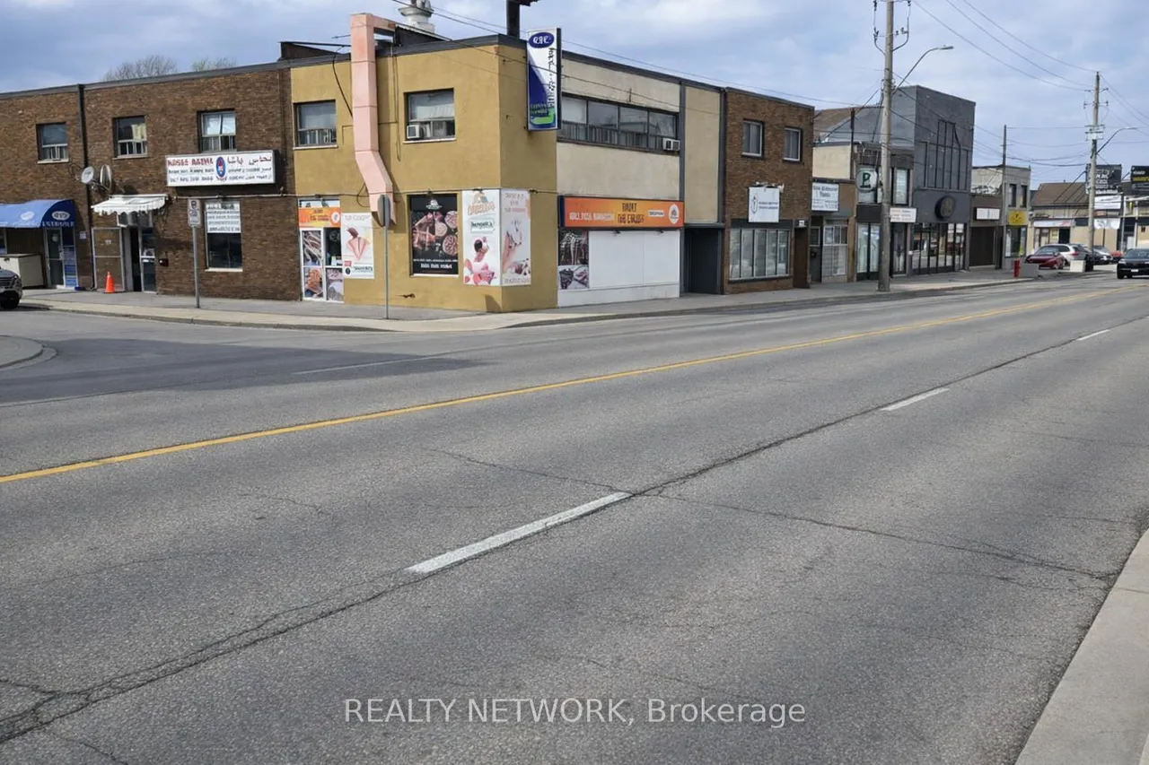 610 Upper James Street — photo 9