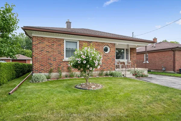 133 Emma Street — photo 2