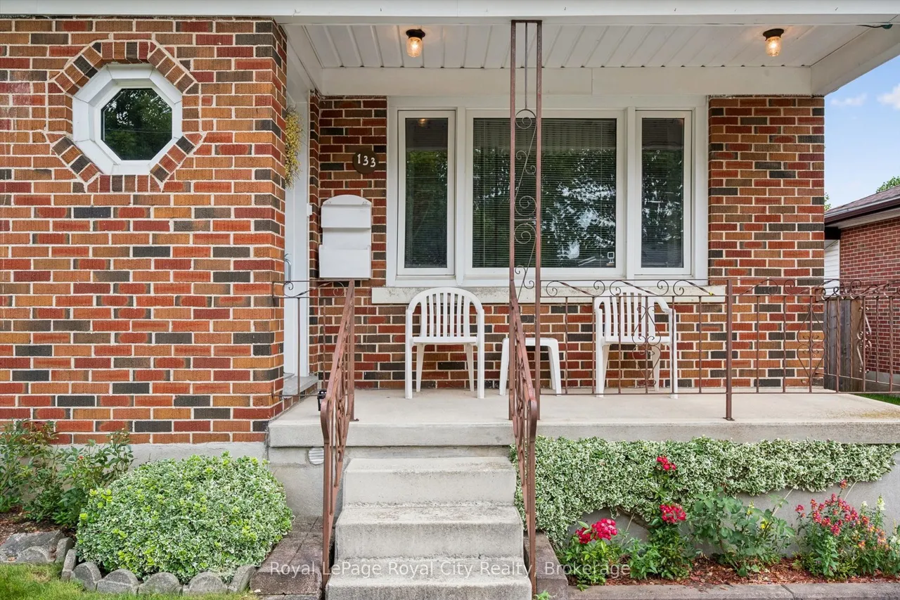 133 Emma Street — photo 3