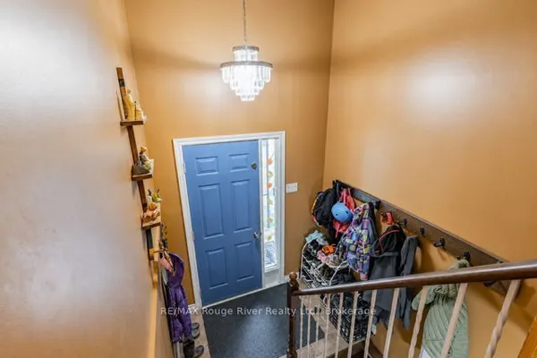 465 Burnham Manor Court — photo 2