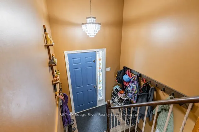 465 Burnham Manor Court — photo 2