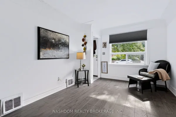 703 Brighton Avenue — photo 2