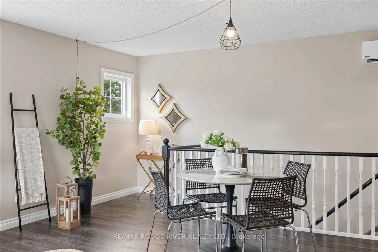 182 D'Arcy Street — photo 3